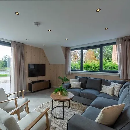 Semesterbostad Seaside With Garden *