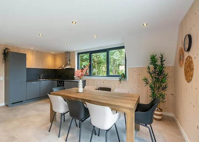 Seaside With Garden *