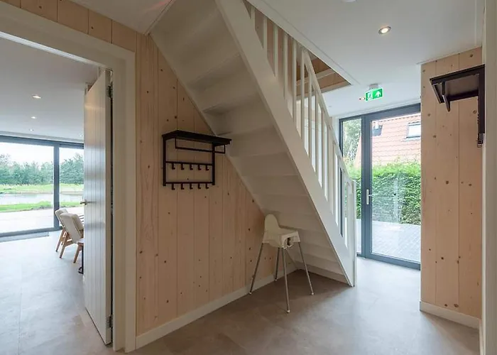 Semesterbostad Seaside With Garden