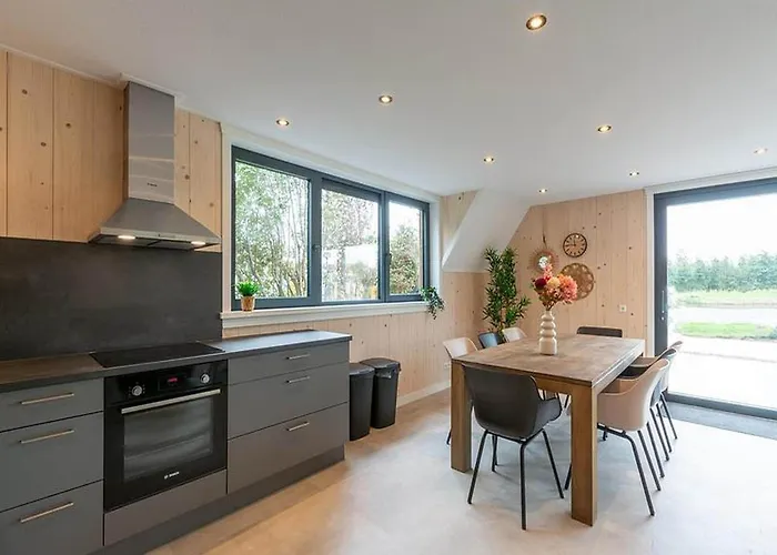 Seaside With Garden Semesterbostad *