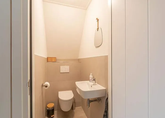 Semesterbostad Seaside With Garden Groote Keeten